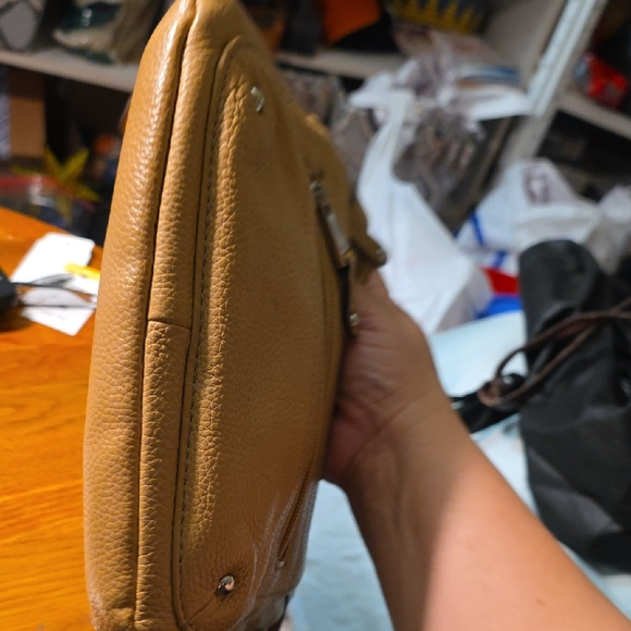 Tignanello Tan Pebbled Leather Crossbody Bag - Picture 9 of 11